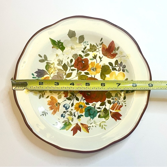 Pioneer Woman Timeless Floral Salad / Dessert Plates - Set of 2 - Picture 6 of 6